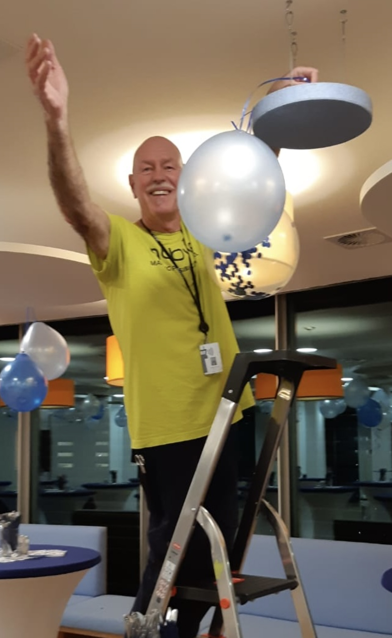 vrachtwagenchauffeur werkt voor Veluwe65plus uitzendbureau